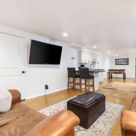 Ski Bum Chalet-Close to Resorts