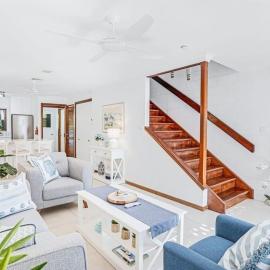 Sandy Feet Hideaway at Four Mile Beach, hotel in Port Douglas