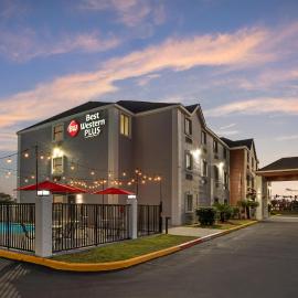 Best Western Plus D'Iberville, hotel a D'Iberville