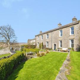 Low Seal House