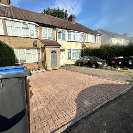 Hertfordshire Stay and Free Parking, hotel in Hatfield