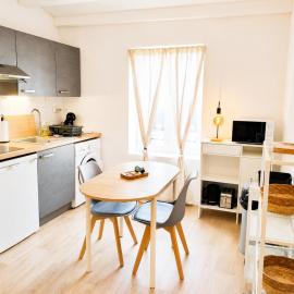 Le 74 des Carmes - Wifi - Hypercentre Orléans - Tout à pied - Spacieux, hotel a Orléans