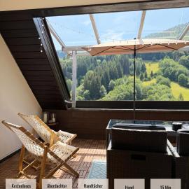 Ferienwohnung mit Ausblick Dachterrasse ideal für Paare und Hund direkt am Wanderweg 15 min zum Wasserfall und Hängebrücke, hotel a Todtnau
