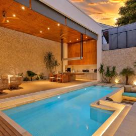 Casa Cemagi by Orivista - LUX 3BR Tropical, 2 Min to Beach, hotel i Cemagi