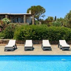Aurora by Mediterra, hotell i Isterni