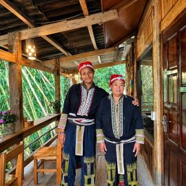Red Dao Homestay and Entire bungalow