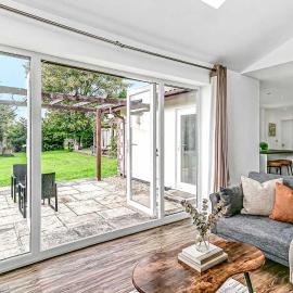 Bright & Spacious 2 Bed Holiday Chalet in Sidmouth