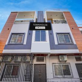 Super Townhouse Iskcon Temple Ujjain Formerly Hotel Ramashray Palace, hotel in Ujjain