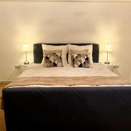 85 qm Ferienwohnung mit Kamin und riesigem Garten