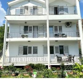 Apartman Stefan, hotel di Tivat