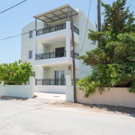 Kos Happy living, hotel in Lampi