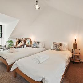 Boutique Cottage with Creek Views & Parking