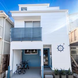 Enoshima Guest House 134, хотел в Фуджисава