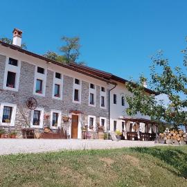 Agriturismo La Casa Nei Boschi, hotel in Colderù