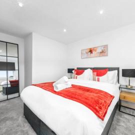 3-Bed Home in East Kilbride Ideal for Contractors & Longer Stays from Voyage Collection, hotel in East Kilbride
