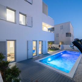 Dina & Laura Luxury Villas in Privlaka, hotel in Privlaka