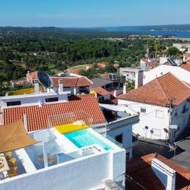 DamnView Montargil Alentejo, hotel in Montargil