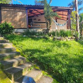 Green Area House, hotel in Abraão