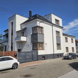 Apartmán Hálkova, hotelli kohteessa Chlumec nad Cidlinou