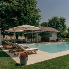Madia Home, hotel in San Damiano dʼAsti
