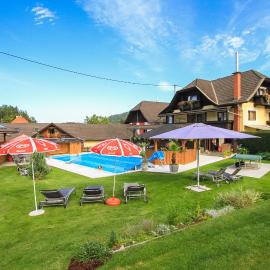 Gasthof Pisl, hotel en Krumpendorf am Wörthersee