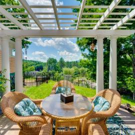 Mountain Views: Beautiful Nestlenook Farm Home!, hotel in Jackson
