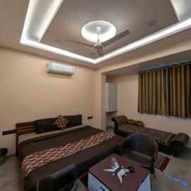 Hotel Sai Vandan