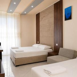 AMMEN Rooms, hotel in Shëngjin