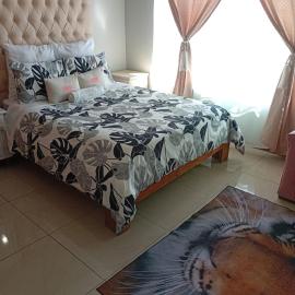 Uptown Inn GuestHouse, hotel v destinaci Parys