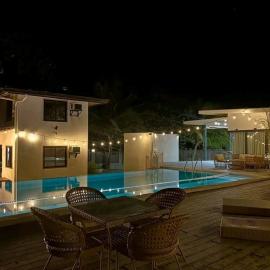 Tirta Shores Calatagan Pool Villa and Beach House, hotelli kohteessa Calatagan