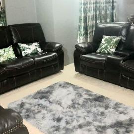 Cozy 2BR Retreat Near Beaches & Attractions, hotel a The Rock
