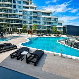 Pool Deck Walkout-Lakefront Luxury Resort Aqua 3