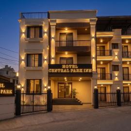 Hotel Central Park Inn,, hotelli kohteessa Dehradun