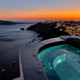 Captain John Oia Cave Houses-Sunset,Volcano & Caldera Views