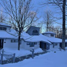 SugarBear- Pool, Hot Tub, 2 En Suites BRs, hotel a Killington