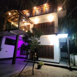 Maple Leaf Seaside Villa