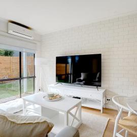 River Grove Retreat Pet Friendly Close to River and Cafes