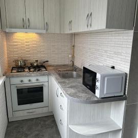 1-Bedroom House with Private Parking, Kitchen, WiFi, khách sạn ở Comrat