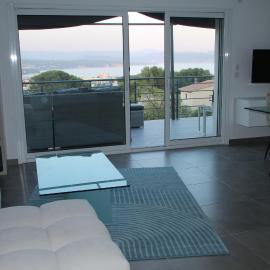 Maison contemporaine avec magnifique vue mer, hotel in La Ciotat