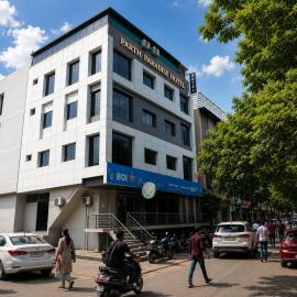 Parth Paradise Hotel, hotel a Indore