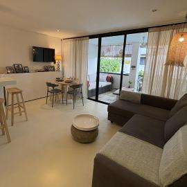 Cruz Lee Long Beach Apartment Sai Naam Lanta, hotel din Phra Ae beach