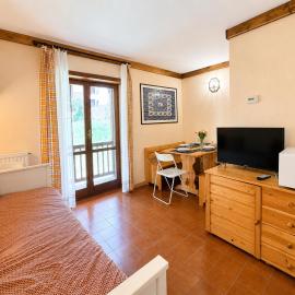 Hostdomus - A3-24, hotel Grange Sises városában