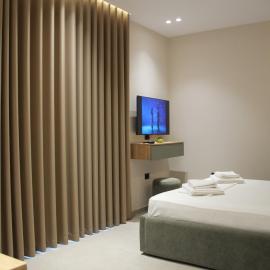LoAr Rooms