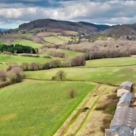 Kestrels Nest on private wine estate, hotel a Monmouth