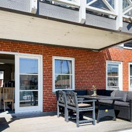 Amazing Apartment In Borre With House Sea View, hotel en Borre