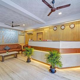 RG SUITES Mount Road, hotel em Chennai