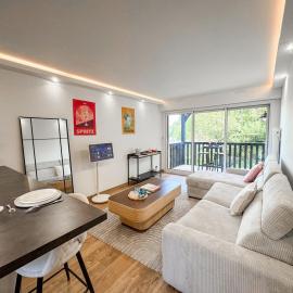 Appartement 4 personnes Piscine Jacuzzi and parking