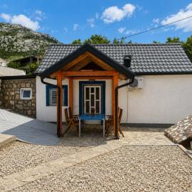Holiday home Moni, hotel em Karlobag