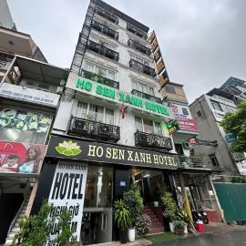 Ho Sen Xanh Hotel