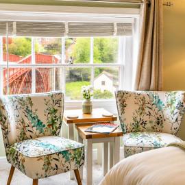 Bridgeside Rooms, hotel in Ironbridge